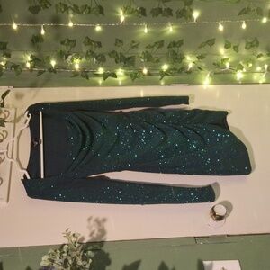 Green sleeve hoco dress